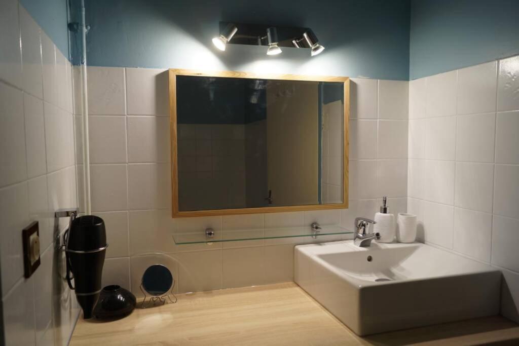 Studio Lumineux Au Centre Ville Bagnères-de-Bigorre Exteriör bild